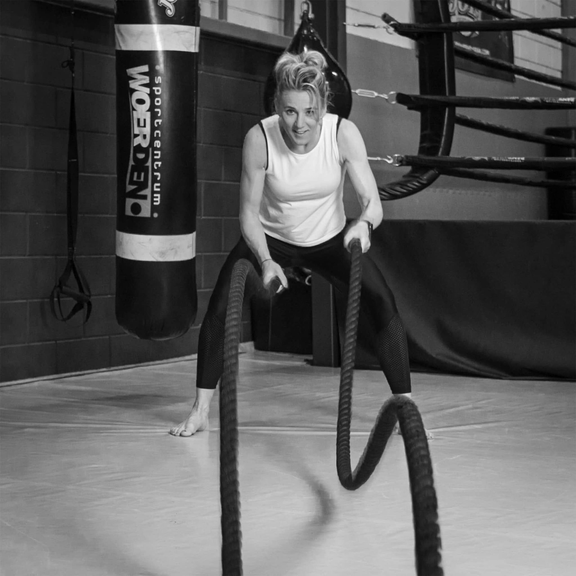 Battle ropes tijdens intensieve training