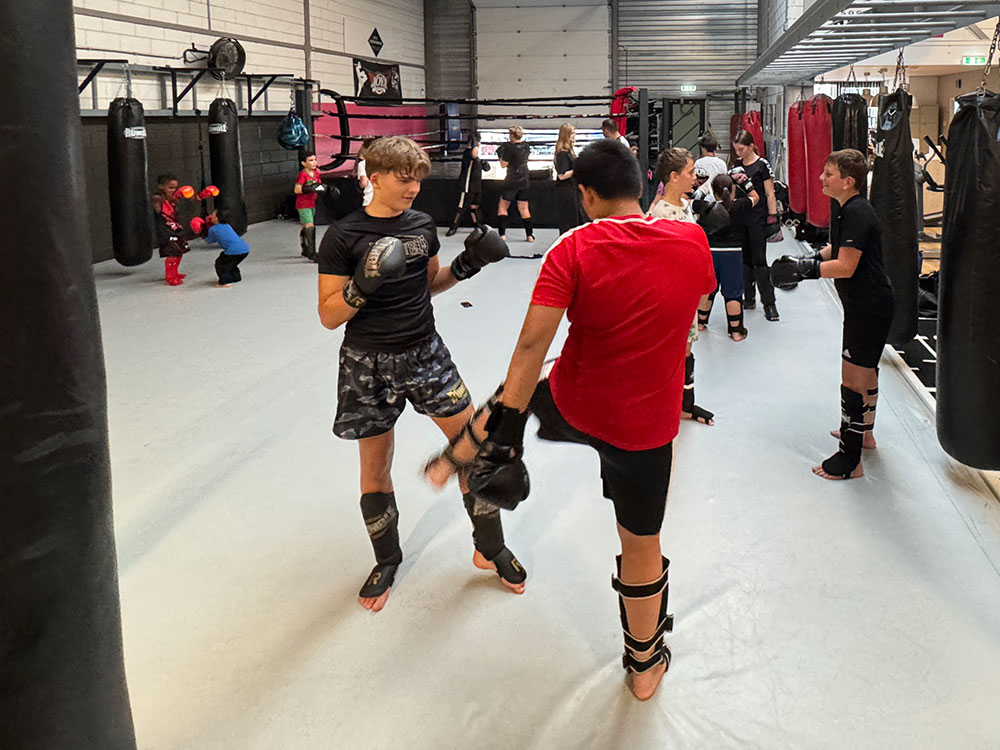 Jeugd kickboksen bij Sportcentrum Woerden
